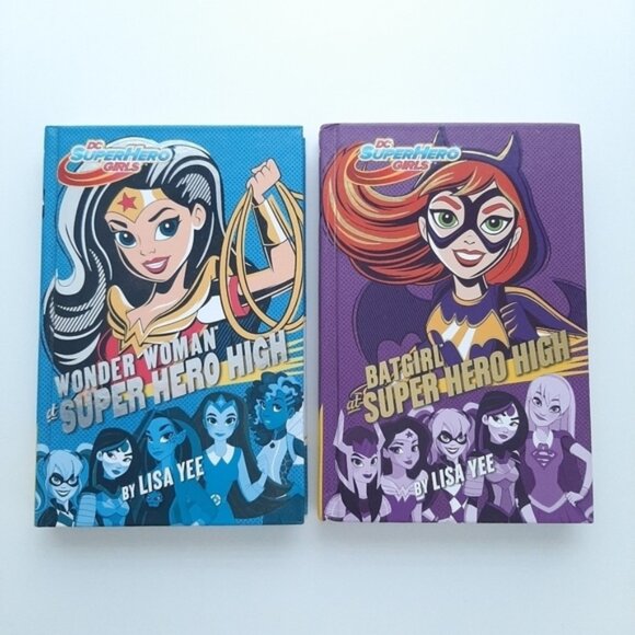 Dc Superhero Girls Hardcover Chapter Books Batgirl Wonder Woman By Lisa Yee - Picture 1 of 12